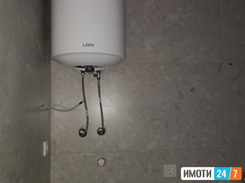 Prodavam Nova Kukja 130m2 so Dvor od 600m2 vo  Kis Voda