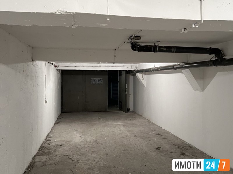 ЗАТВОРЕНА ПОЗДЕМНА ГАРАЖА НА ИДЕАЛНА ЛОКАЦИЈА ВО ДЕБАР МААЛО