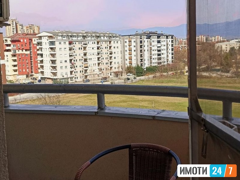 УДОБЕН ТРОСОБЕН СТАН СО ЛОКАЦИЈА ВО АЕРОДРОМ
