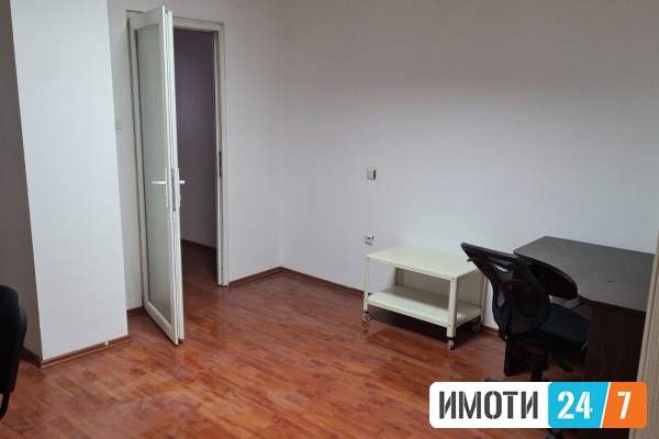 ПРАЗЕН ТРОСОБЕН СТАН СО ЛОКАЦИЈА ВО ЦЕНТАРКАЈ КАТОЛИЧКА ЦРКВА