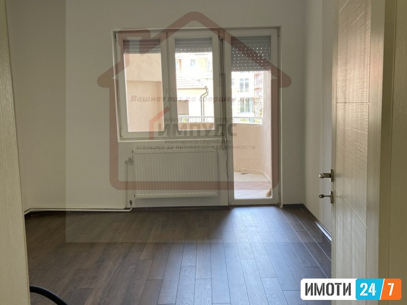 ПРАЗЕН ДЕЛОВЕН ПРОСТОР СО ЛОКАЦИЈА ВО АЕРОДРОММИЧУРИН