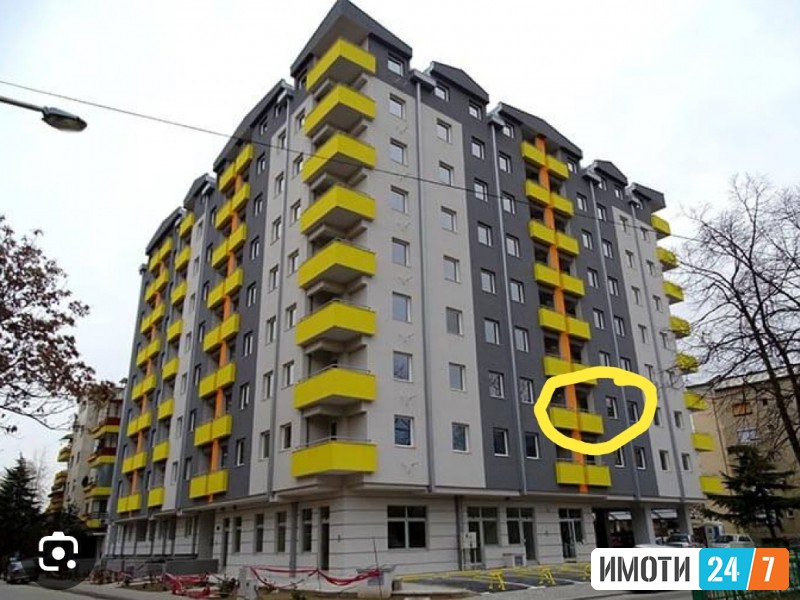 се продава стан 63m2