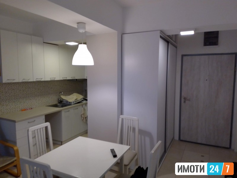 се продава стан 63m2