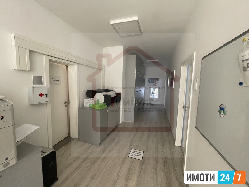 DELOVEN PROSTOR-MAGACIN VO BLIZINA NA CEMENTARA