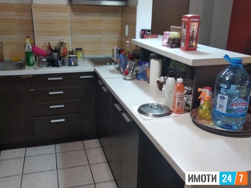 СЕ ПРОДАВА ТРОСОБЕН СТАН ВО КОЗЛЕ 