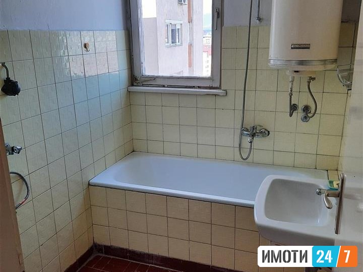 СЕ ПРОДАВА СТАН ВО КИСЕЛА ВОДА 