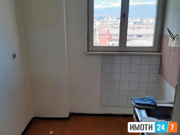 СЕ ПРОДАВА СТАН ВО КИСЕЛА ВОДА 
