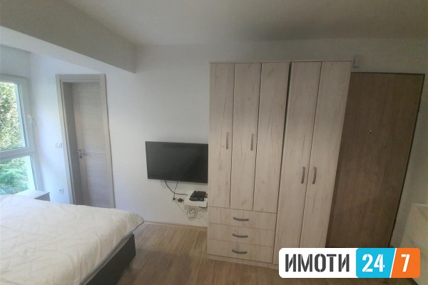 СЕ ИЗДАВА ГАРСОЊСЕРА ВО ЦЕНТАР 