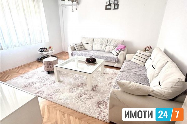 СЕ ПРОДАВА КУЌА ВО НАСЕЛБА ДАМЕ ГРУЕВ 
