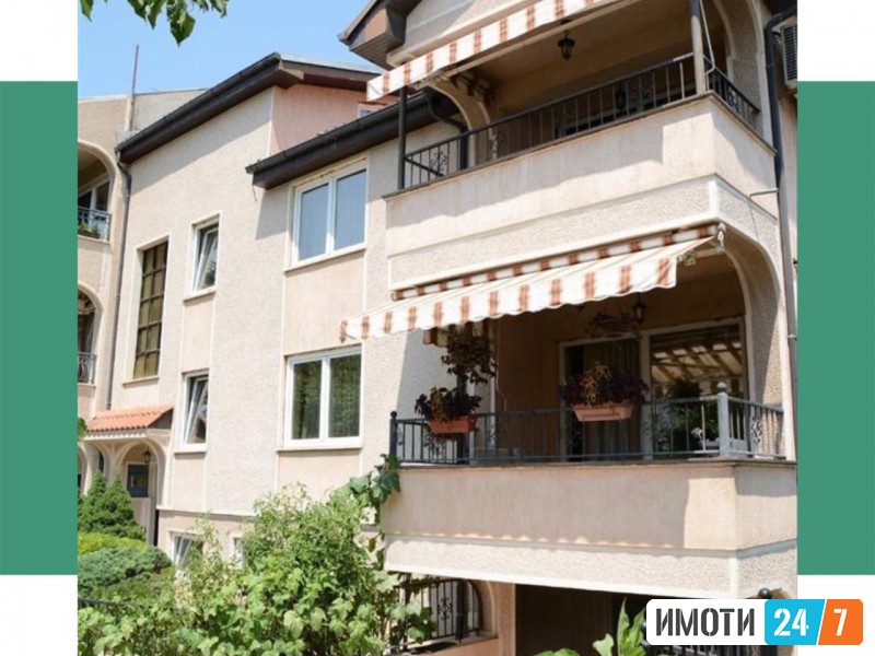 СЕ ПРОДАВА КУЌА ВО ВЛАЕ