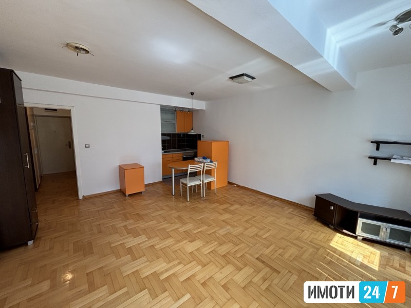 Garsonjera vo Crnice od 35m2 na 2 kat