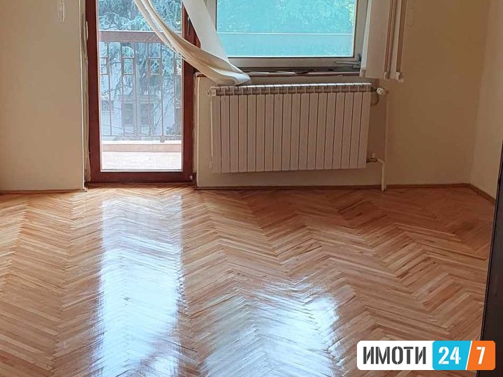 СЕ ИЗДАВА СТАН НА ВОДНО 