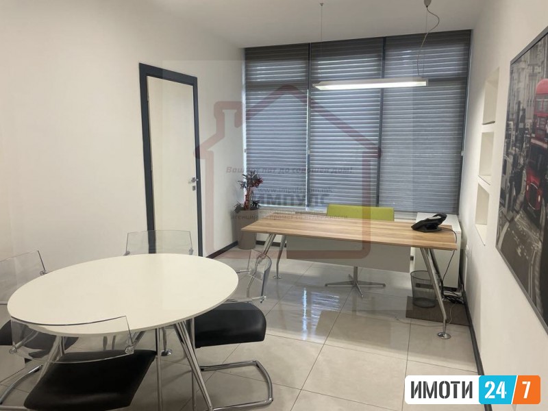 НАМЕСТЕН ДЕЛОВЕН ПРОСТОР СО ЛОКАЦИЈА ВО ЦЕНТАР