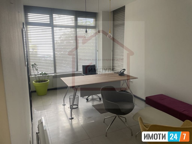 НАМЕСТЕН ДЕЛОВЕН ПРОСТОР СО ЛОКАЦИЈА ВО ЦЕНТАР