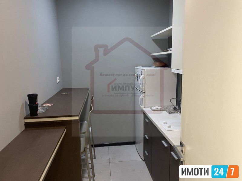 НАМЕСТЕН ДЕЛОВЕН ПРОСТОР СО ЛОКАЦИЈА ВО ЦЕНТАР