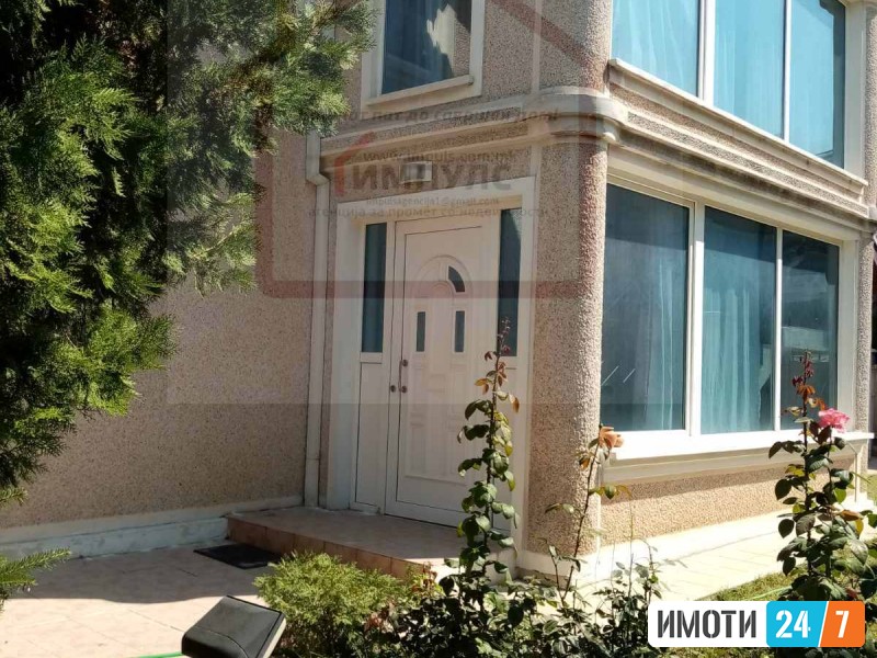 ПРЕКРАСНА КУЌА СО ОДЛИЧЕН РАСПОРЕД ЛОЦИРАНА ВО ЦРНИЧЕ
