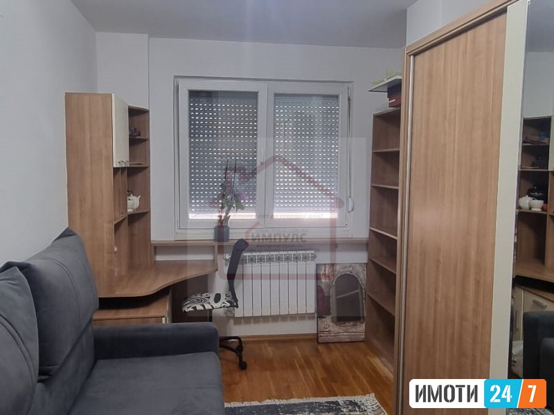 КОМФОРЕН ЧЕТИРИСОБЕН СТАН ЛОЦИРАН ВО ЦЕНТАРКАТОЛИЧКА ЦРКВА