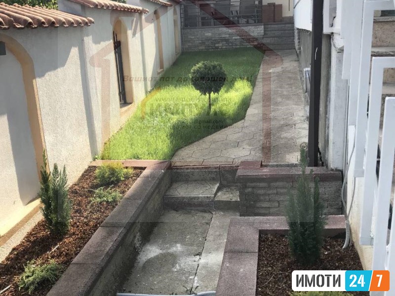 СЕ ИЗДАВА ЕДНА СЕМЕЈНА КУЌА СО ЛОКАЦИЈА ВО ТРНОДОЛ