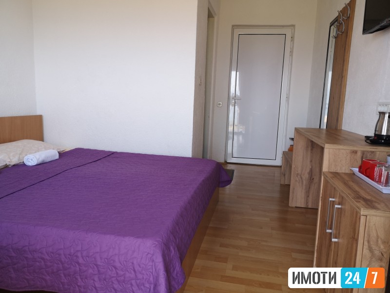 Studio sobi so kupatiloparkinginternetpogled vo Villa ZENOVA - Ohrid Lake View apartmani