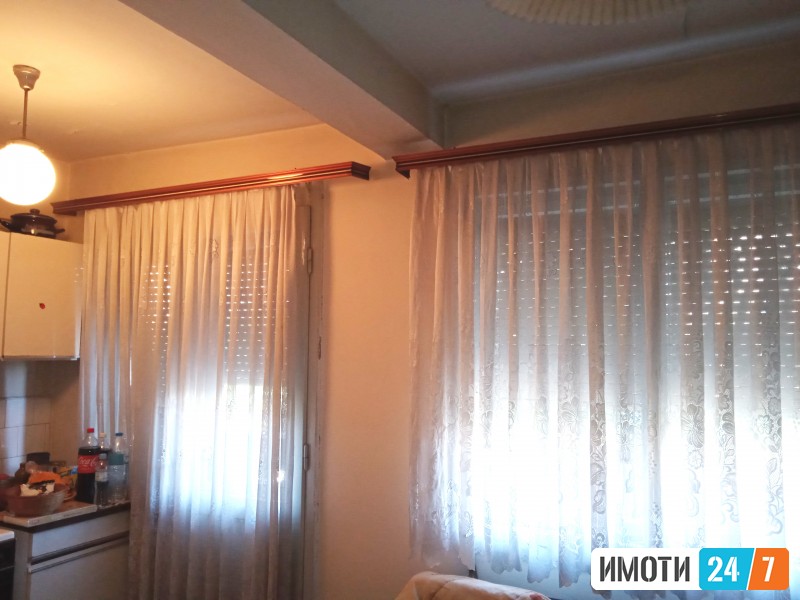 СЕ ПРОДАВА СТАН ВО СТРОГ ЦЕНТАР НА МАРШАЛ ТИТО ВО ТЕТОВО