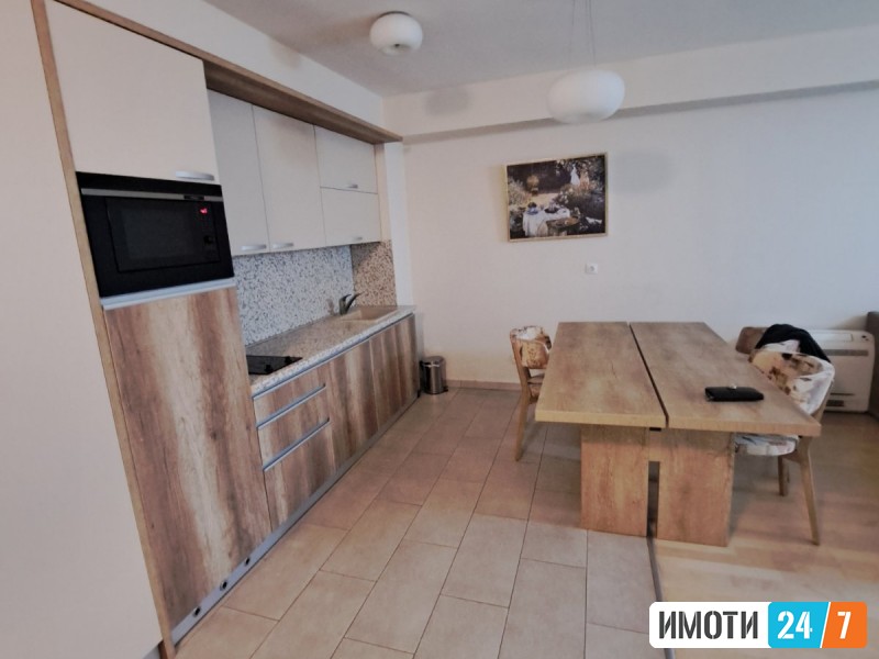 LUKSUZEN APARTMAN VO AERODROMKAPITOL MALL