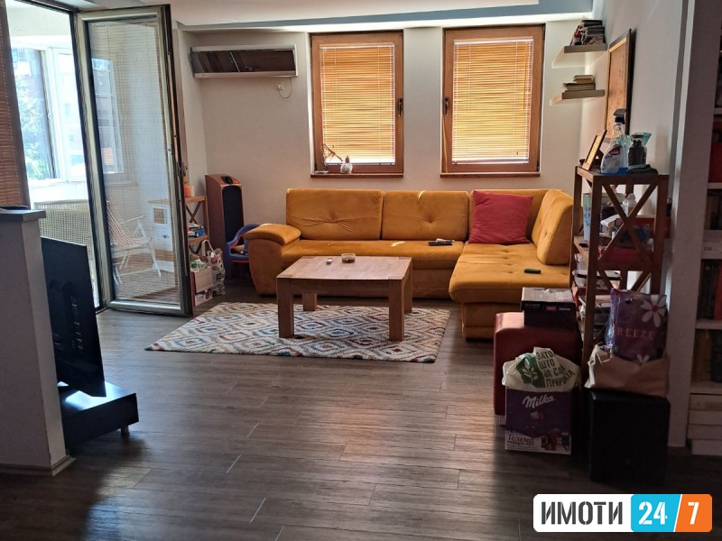 TROSOBEN STAN VO CENTARKATOLICKA CRKVA