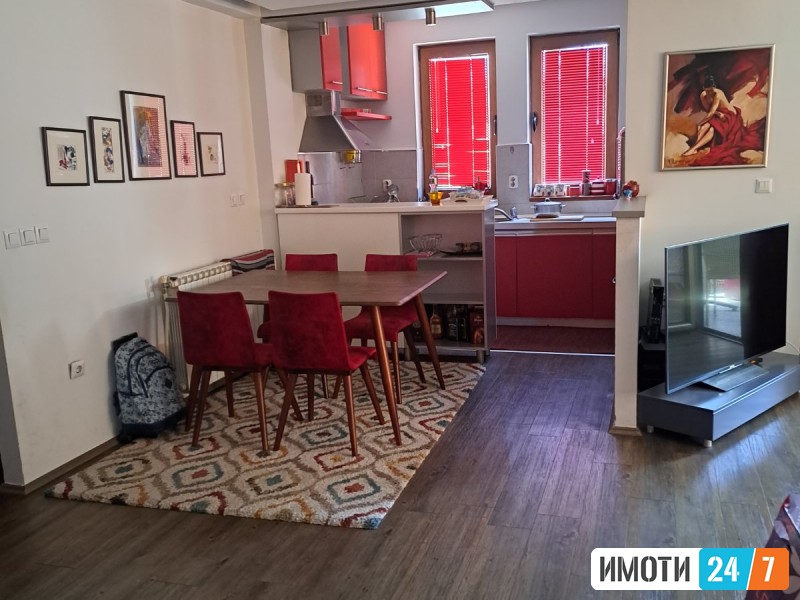 TROSOBEN STAN VO CENTARKATOLICKA CRKVA