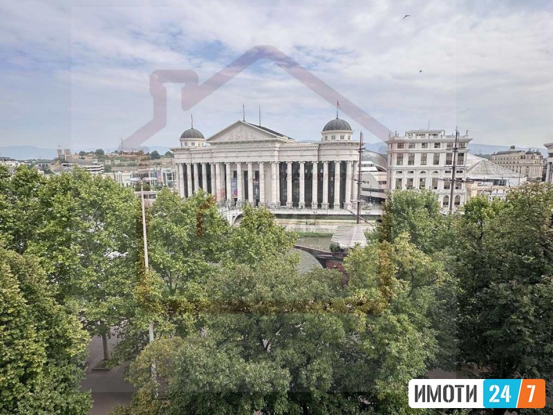 УДОБЕН ДВОСОБЕН СТАН СО ЛОКАЦИЈА ВО СТРОГ ЦЕНТАР
