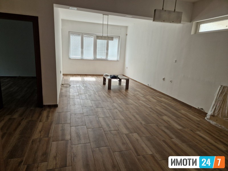 POVEKENAMENSKI OBJEKT NA VLEZOT VO KOZLE SVJOVAN