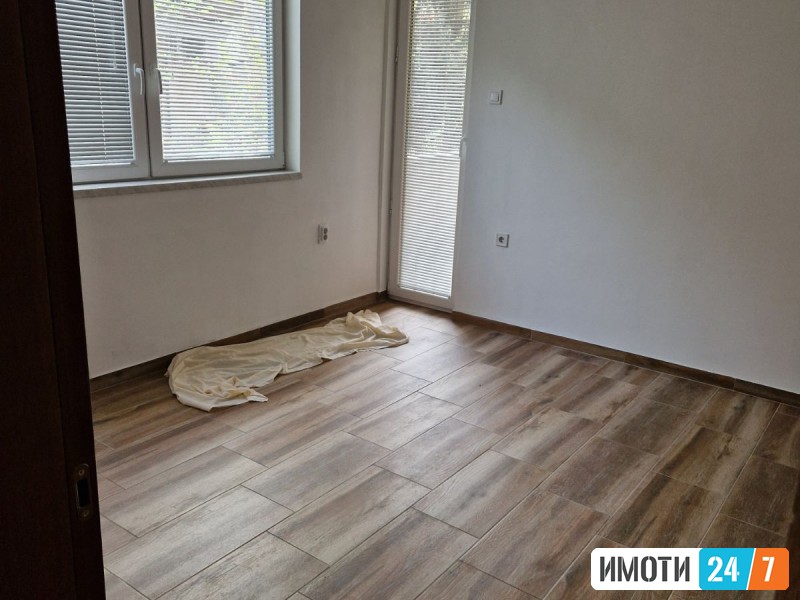 POVEKENAMENSKI OBJEKT NA VLEZOT VO KOZLE SVJOVAN