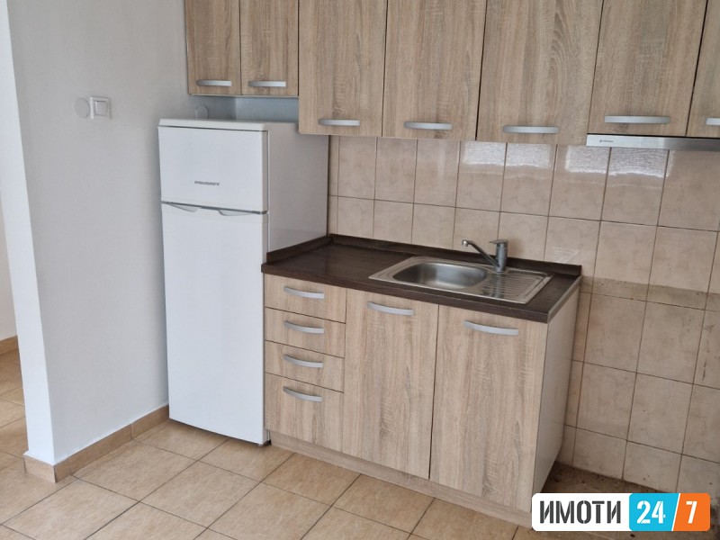 POVEKENAMENSKI OBJEKT NA VLEZOT VO KOZLE SVJOVAN