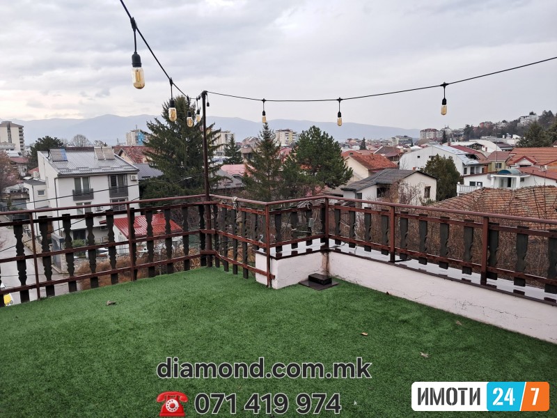 KUA SO KROVNA TERASA NA ATRAKTIVNA LOKACIJA VO KOZLE KANELA