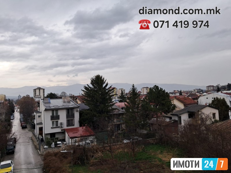 KUA SO KROVNA TERASA NA ATRAKTIVNA LOKACIJA VO KOZLE KANELA
