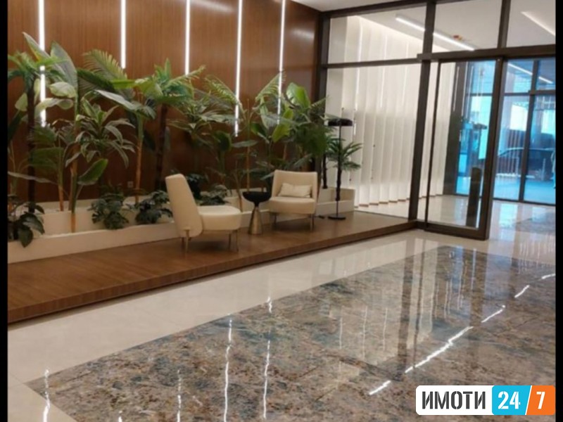 TROSOBEN STAN VO SRCETO NA GRADOT DIAMOND-LIMAK