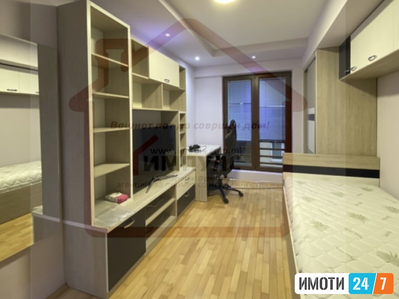 MODEREN CETIRISOBEN STAN SO LOKACIJA VO TAFTALIDZE 1
