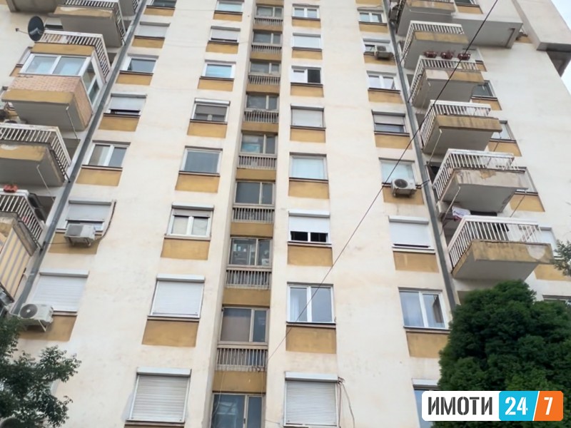 Prodavam stan vo Karpos 4 od 73m2