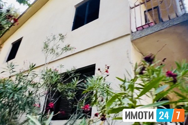 Prodavam vikenica 111 m2 vo Star Dojran na top llokacija