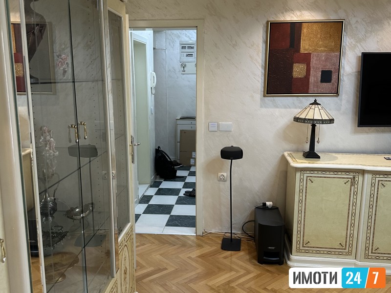 Се издава Луксузен стан во центар