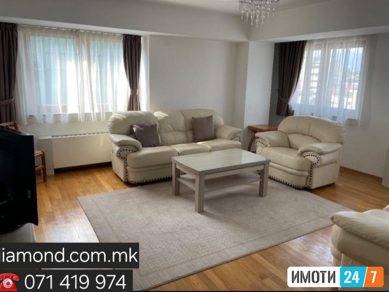 DVOSOBEN MODERNISTICKI STAN VO CENTAR SOBOREN HRAM