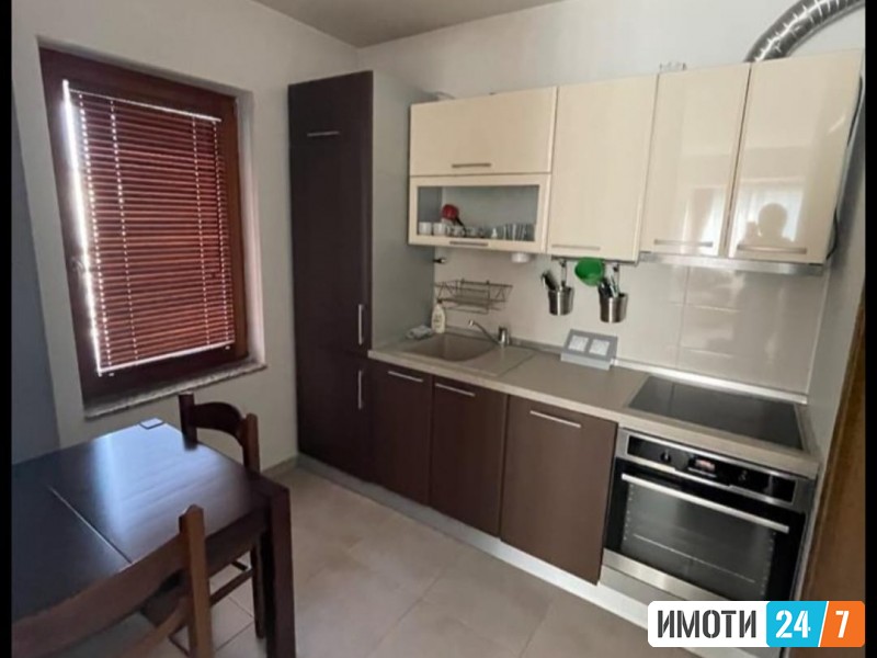 DVOSOBEN MODERNISTICKI STAN VO CENTAR SOBOREN HRAM