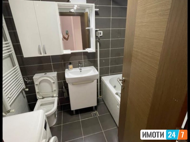 DVOSOBEN MODERNISTICKI STAN VO CENTAR SOBOREN HRAM