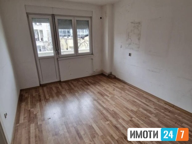 Се издава деловен простор на Рекорд 