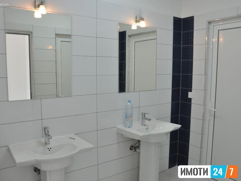 Se izdava magacinski prostori 2500 m2 vo vizbegovo