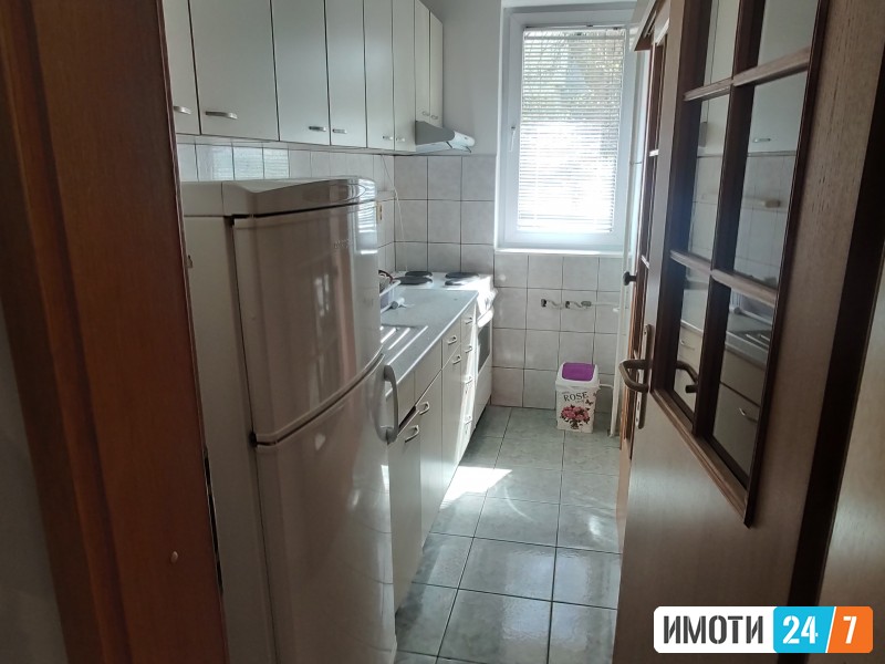 Се издава стан во Карпош 1 