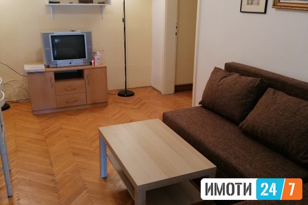 Se prodava 70 kvadrati stan 