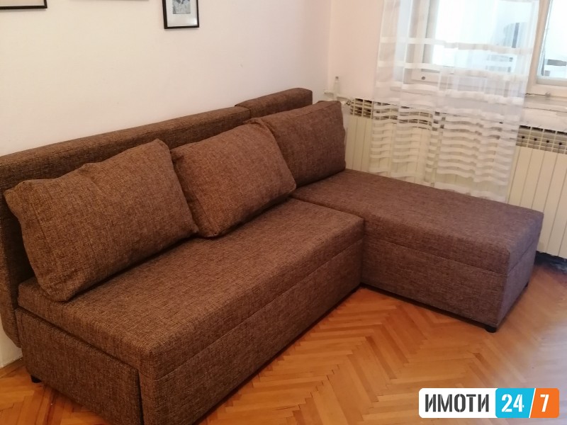 Se prodava 70 kvadrati stan 