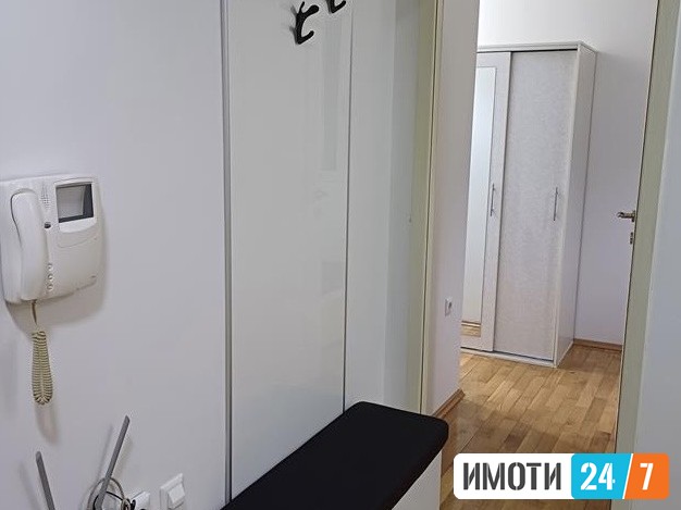 Се издава стан кај Католичка 
