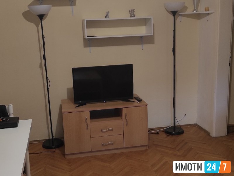 Se Prodava stan 70 m2