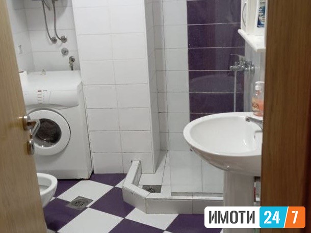 Се издава студио во Дебар Маало
