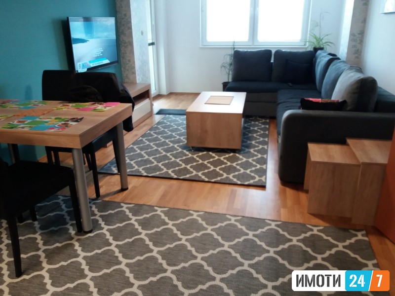 Se izdava stan vo centar na Skopje